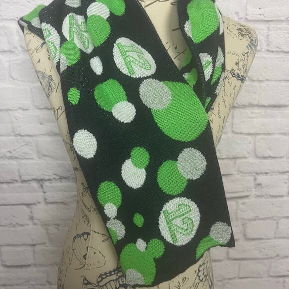 Seattle Seahawks 12 Scarf - Picture 2 of 4